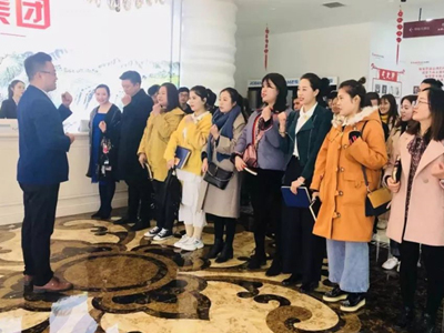 熱烈歡迎丨昌禾商學(xué)院，柔然彩虹隊(duì)光臨寧夏昌禾裝飾參觀學(xué)習(xí)！